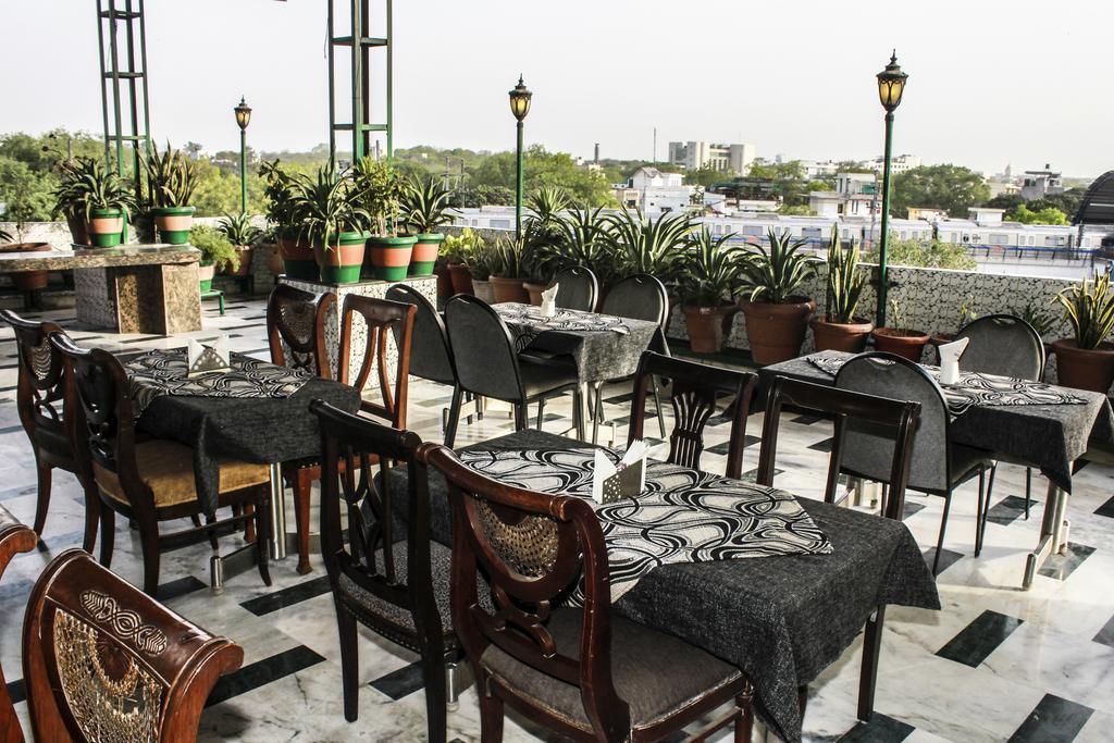 Hotel Arpit Palace Delhi  Esterno foto